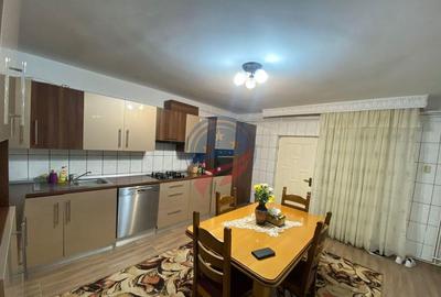 Casă cu 7 camere cu Teren 720 Mp în Bordei - 13