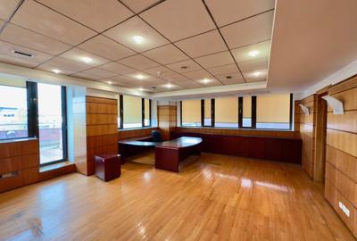 Birou, de 8,126 mp, în Victoriei - 22