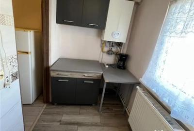 Garsonieră decomandată în Central - 4