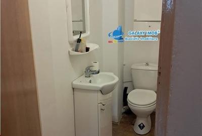 Apartament cu 3 camere decomandat în Prundu - 3
