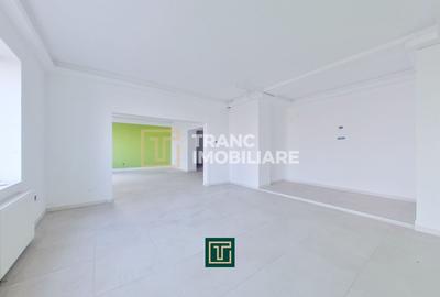 Birou, de 393 mp, în UTA - 13