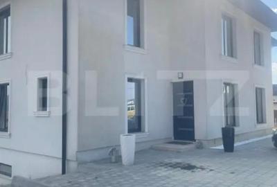Casă cu 4 camere cu Teren 375 Mp în Central - 4