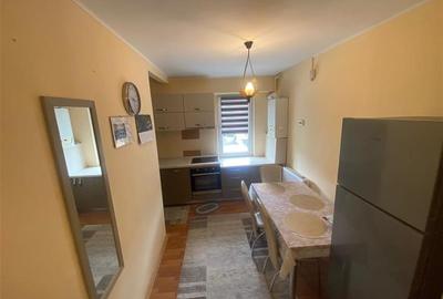 Apartament cu 3 camere decomandat în Tudor - 2
