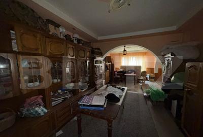 Pachet imobiliar 3 construc?ii, zona semicentral - 2