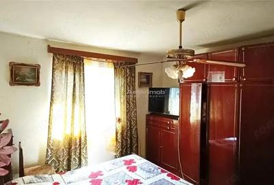 MOLDOVA NOUA, zona centrala, Casa 4 camere, 2 bai si garaj - 5