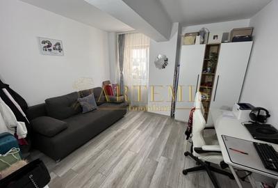 Apartament de 3 camere, zona Sud , bloc nou - 5