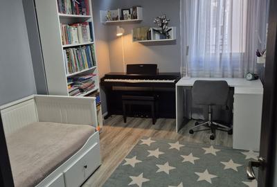 Apartament cu 3 camere decomandat în Brăilei - 4