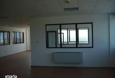 Spațiu comercial, de 1,400 mp, în Nord - 2
