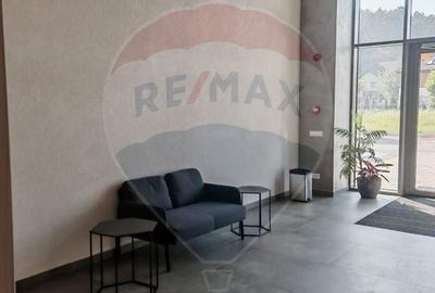 Birou, de 347.39999389648 mp, în Mănăștur - 8