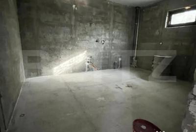 Casă cu 7 camere cu Teren 500 Mp în Micro 11 - 1