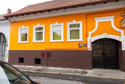 Spațiu comercial, de 195 mp, în Central - 25