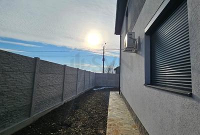 Casă individuală cu 4 camere cu Canalizare în Domnești - 27