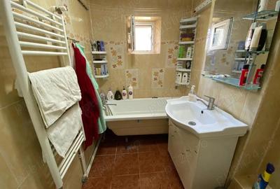 Apartament cu 3 camere decomandat în Central - 2