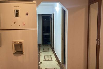 Apartament cu 3 camere decomandat în Exterior Vest - 8