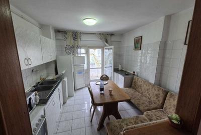Vanzare Apartament 2 Camere Piata Alba Iulia Stradal pe Bd. Burebista