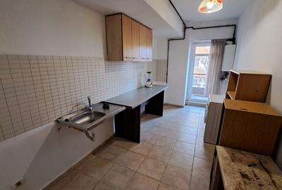 APARTAMENT 3 CAMERE - SUPRAFATA GENEROASA - 15