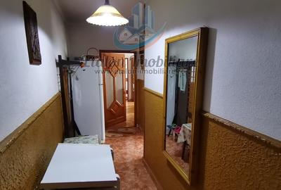 Apartament 3 camere, semidecomandat, zona centrala - 2