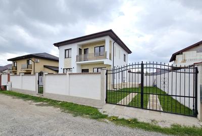 Casă individuală cu 4 camere cu Canalizare în Central - 21