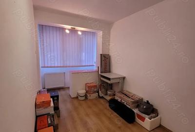 Ofer spre inchiriere apartament cu 3 camere - 6