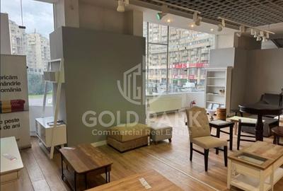 : : Sp. Comercial-Trafic Pietonal Intens - PRELUARE CHIRIASI : : - 2
