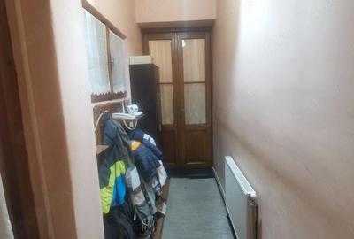 Apartament cu 3 camere semidecomandat în Central - 3