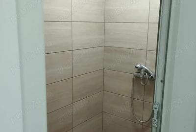 Spațiu comercial, de 50 mp, în Central - 8
