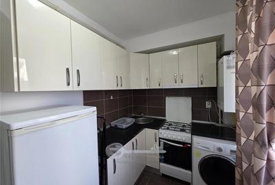 Garsonieră decomandată, mobilată în Cug - 5