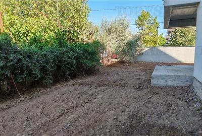 Duplex cu 5 camere cu Canalizare în Central - 7