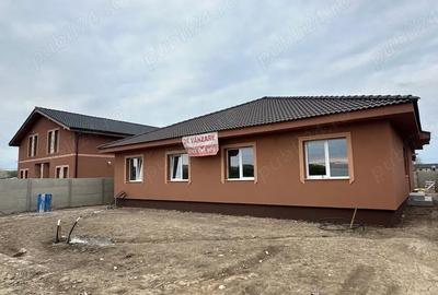 Casă cu Teren 600 Mp în Ghiroda - 2