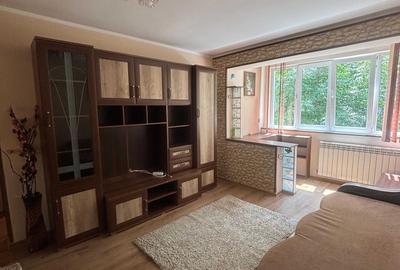 Apartament cu 2 camere în Micro 16