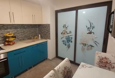 Apartament cu 3 camere decomandat în Barieră - 2