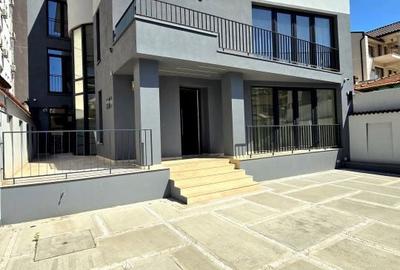 Casă cu 5 camere cu Teren 215 Mp în Tomis II - 16