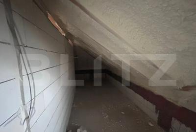 Casă cu 4 camere cu Teren 700 Mp în Central - 3