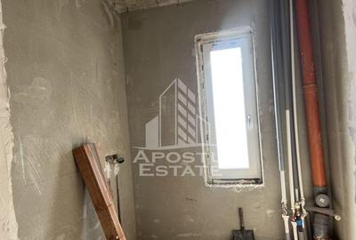 Casă cu 4 camere cu Teren 350 Mp în Sânandrei