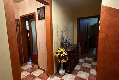Apartament cu 4 camere decomandat, mobilat în Circumvalațiunii - 9