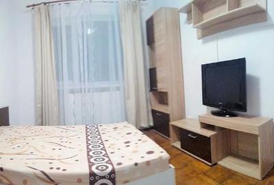 Apartament cu 2 camere decomandat în Berceni