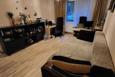 APARTAMENT 3 CAMERE-RAHOVA-MARGEANULUI-BARCA-CENTRALA - 1