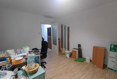 Apartament cu 3 camere în Gheorghe Lazăr - 2