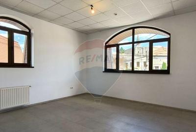 Spațiu comercial, de 190 mp, în Mediaș - 4