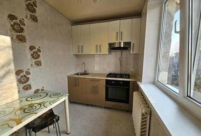 Apartament cu 3 camere decomandat în Romană - 6