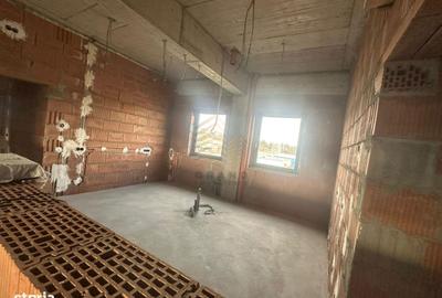 Spațiu comercial, de 1,693 mp, în Central - 10