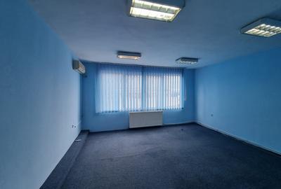 Piata Centrala/ spatiu comercial- 70 mp/ parter + etaj/ liber - 4