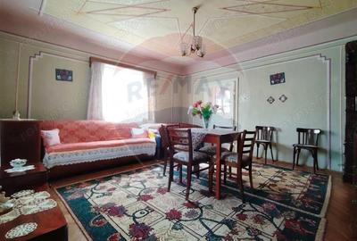 Exclusivitate! Casa cu anexe si teren generos, langa Jibou-Comision 0% - 15