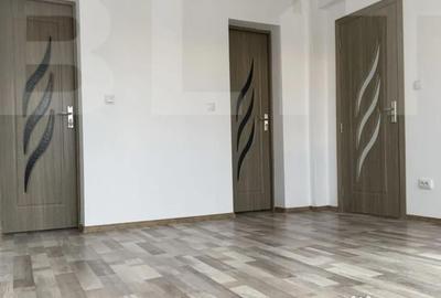 Casă cu 4 camere cu Teren 250 Mp în Central - 3