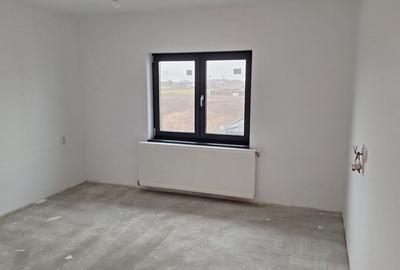 Vanzare vila Clinceni 150 mp teren 250 mp toate utilitatile comision 0 - 7