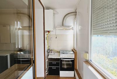 Tiglina 1, Bloc stradal, 3 camere Etajul 3, Balcon Generos - 9