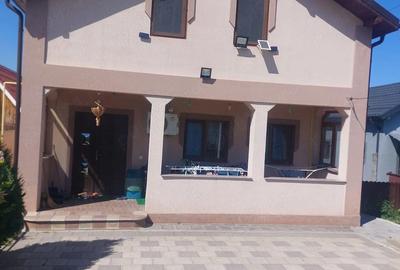 Casă cu 2 camere cu Teren 1000 Mp în Central - 4