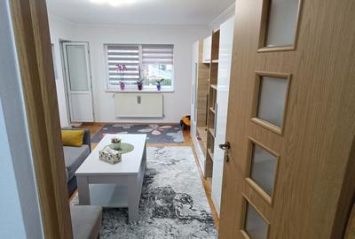 Apartament cu 3 camere decomandat în Central - 3