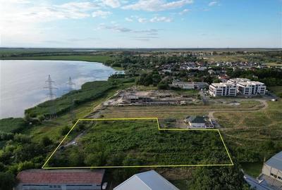 Teren intravilan construibil cu deschidere la lac - 3