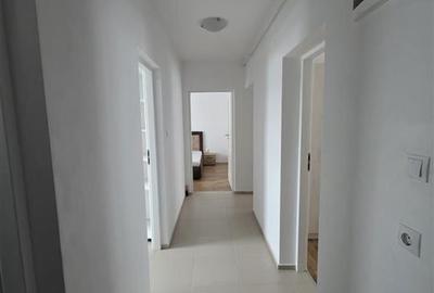 Apartament cu 3 camere semidecomandat, mobilat în Șelimbăr - 15